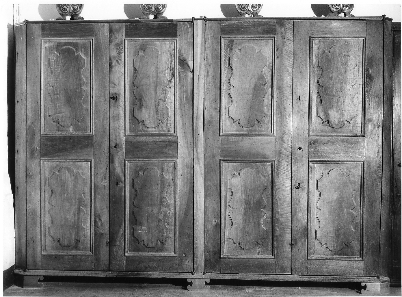 armadio da sacrestia, opera isolata - bottega lombarda (prima metà sec. XVIII)