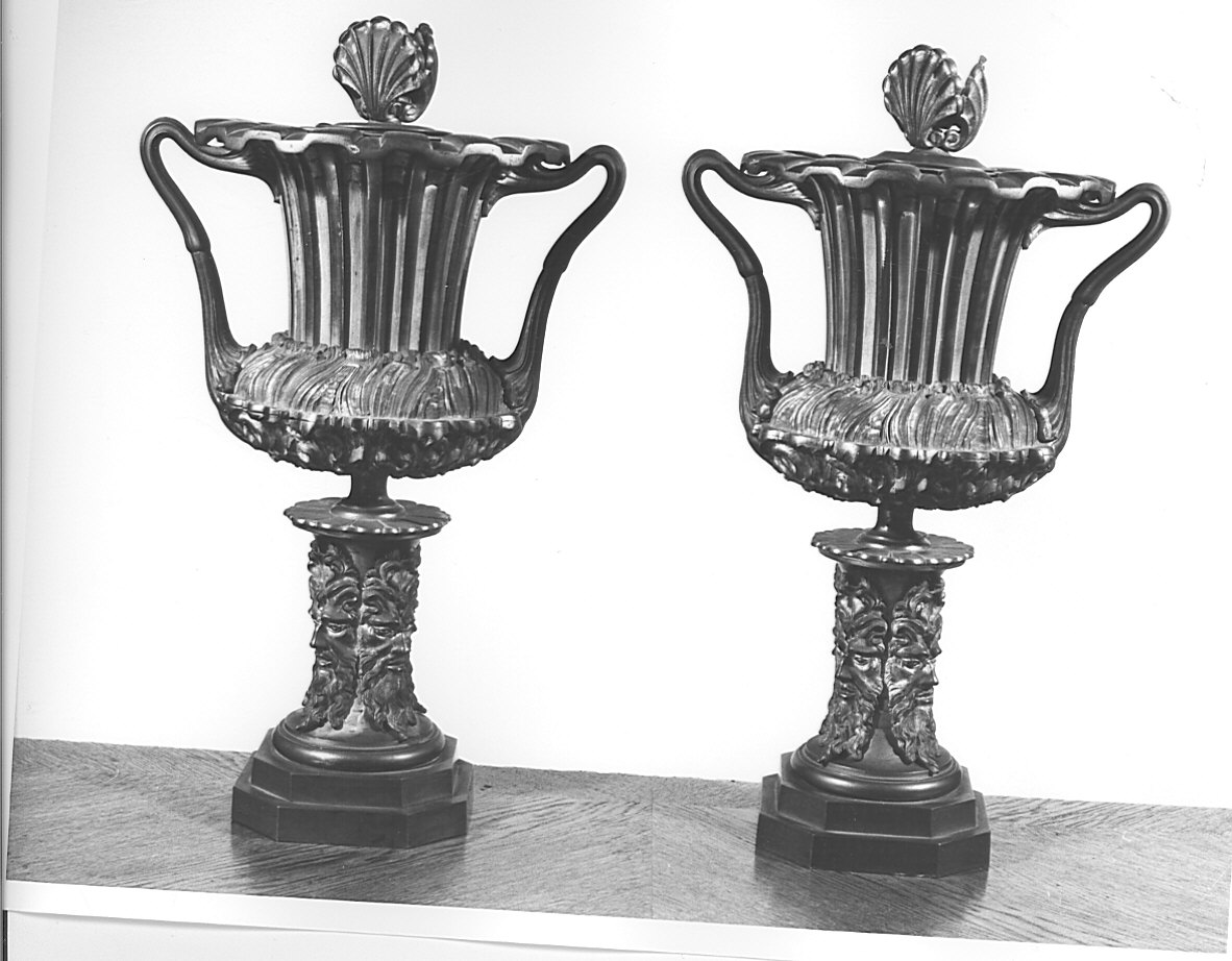 vaso, coppia - bottega tedesca (fine sec. XIX)