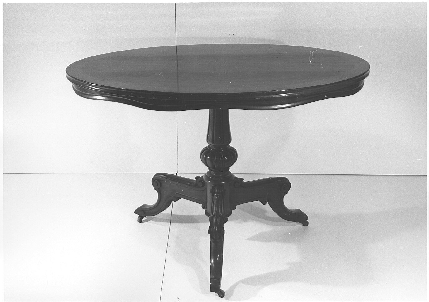 tavolo da centro - bottega inglese (sec. XIX)
