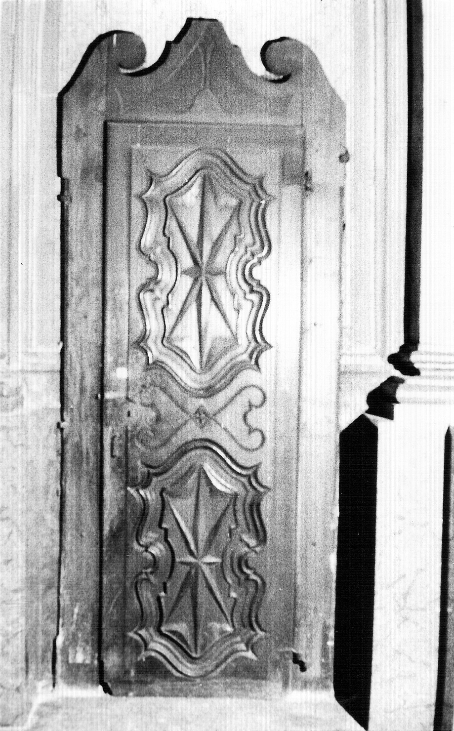 porta, opera isolata - bottega lombarda (fine/inizio secc. XVII/ XVIII)