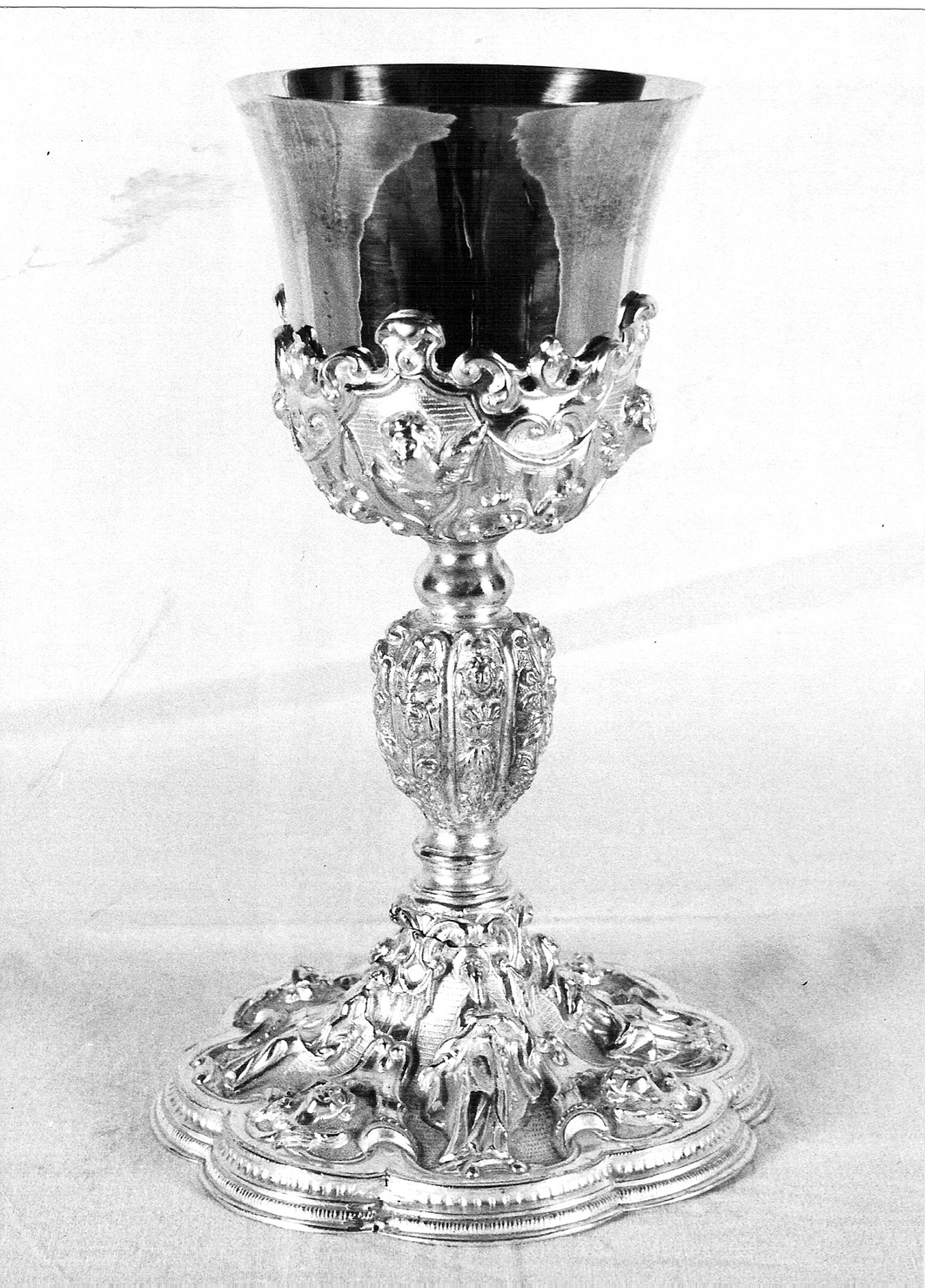 calice, opera isolata - bottega lombarda (fine/inizio secc. XVII/ XVIII)