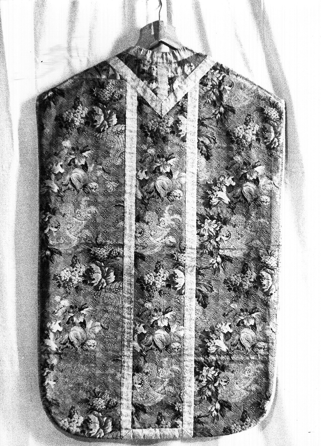 paramento liturgico, insieme - manifattura lombarda (sec. XVIII)