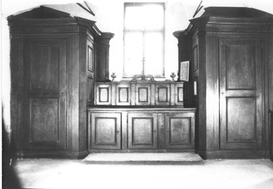 mobile da sacrestia con alzata, opera isolata - ambito Italia settentrionale (sec. XVIII)