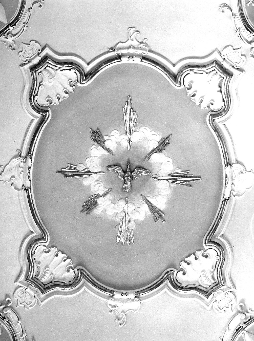 Colomba dello Spirito Santo/ Dottori della Chiesa (decorazione plastica) - bottega lombarda (sec. XVIII)