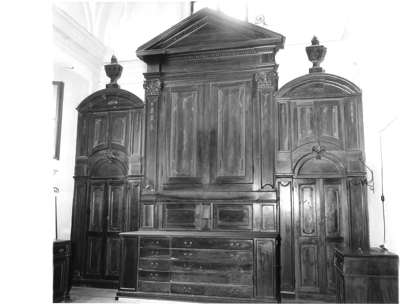 armadio da sacrestia, opera isolata - bottega lombarda (sec. XIX)