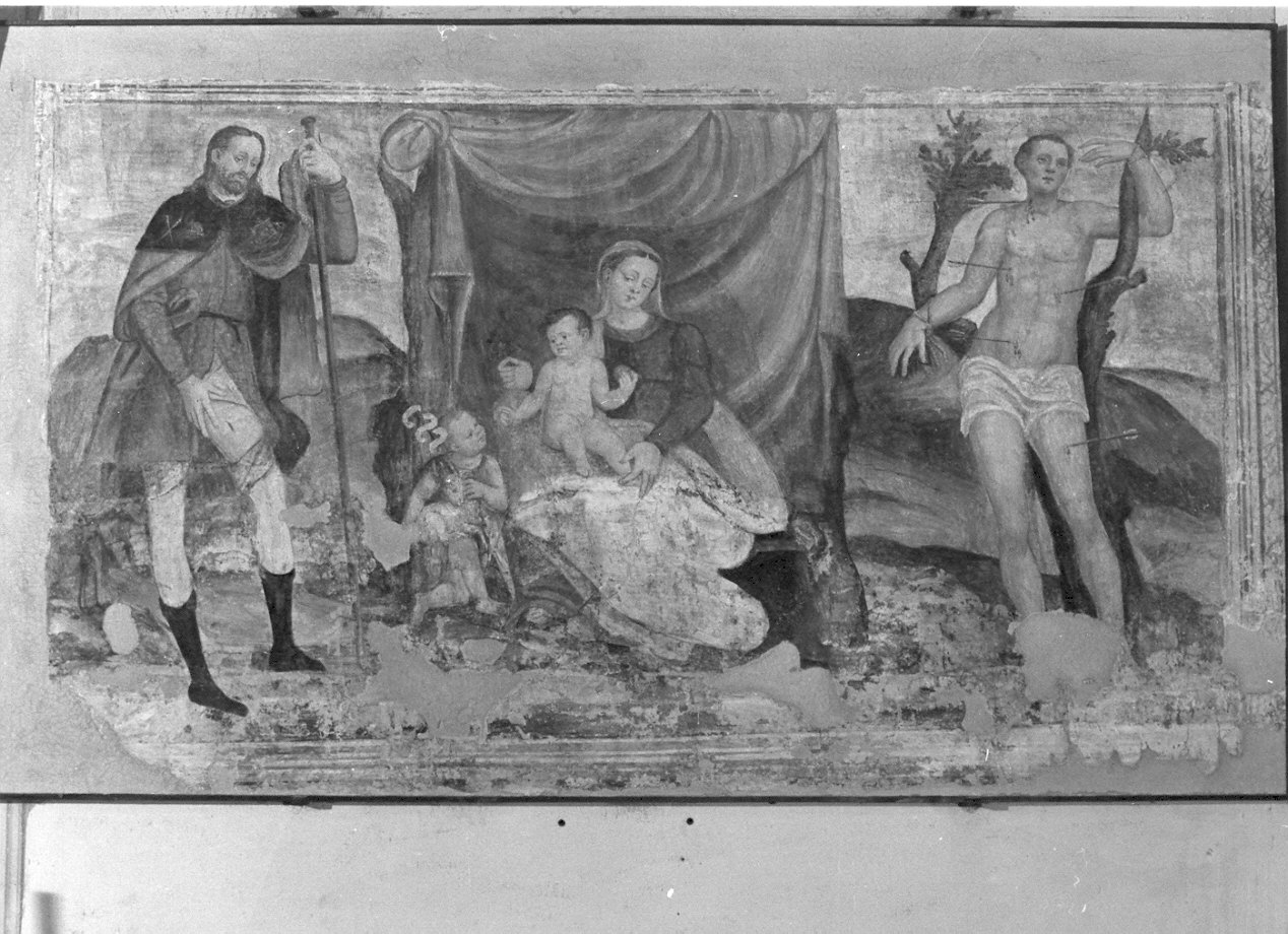 Madonna in trono con Bambino e Santi (dipinto murale staccato, opera isolata) - ambito lombardo (prima metà sec. XVI)