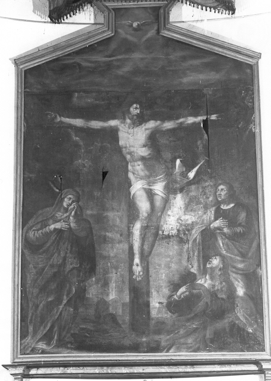 crocifissione di Cristo con la Madonna e Santa Maria Maddalena (dipinto, opera isolata) - ambito lombardo (seconda metà sec. XVIII)