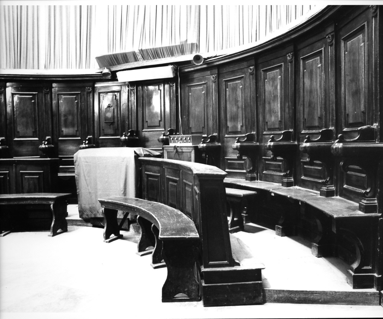 stalli del coro, insieme - bottega italiana (seconda metà sec. XIX)