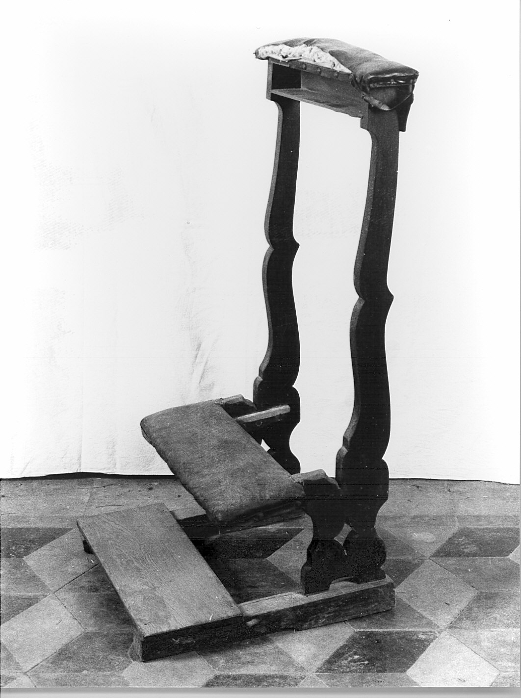 inginocchiatoio - bottega lombarda (sec. XVIII)