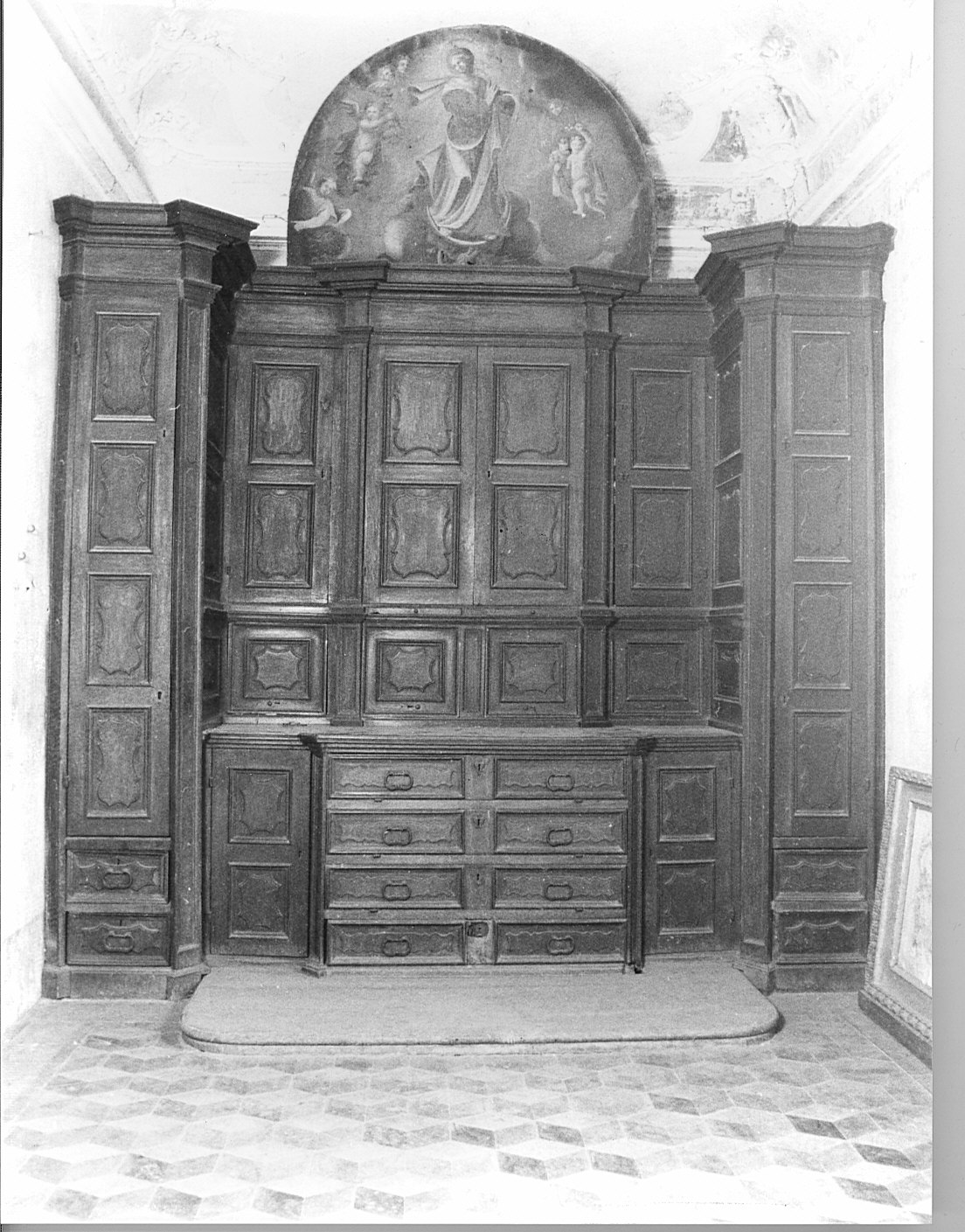 armadio da sacrestia - bottega lombarda (metà sec. XVIII)