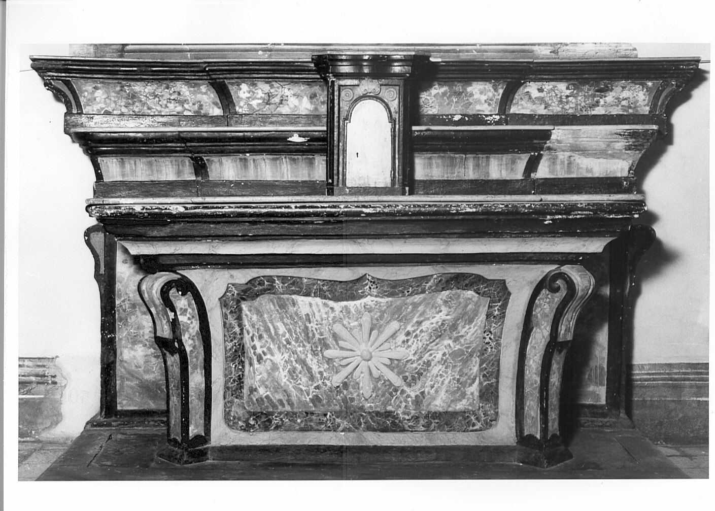 altare - bottega lombarda (sec. XVIII)