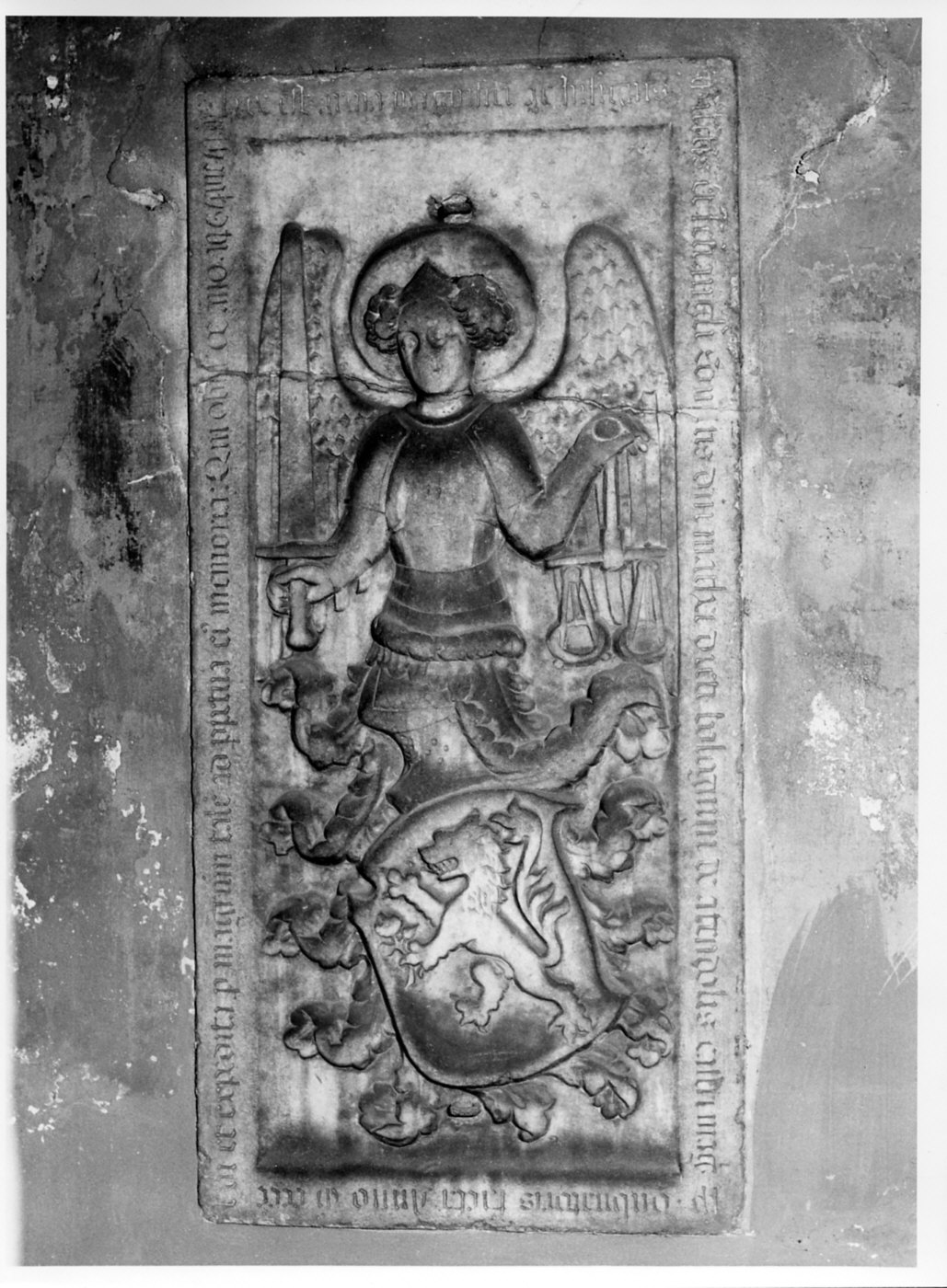 San Michele Arcangelo (lastra tombale, opera isolata) - bottega lombarda (sec. XV)