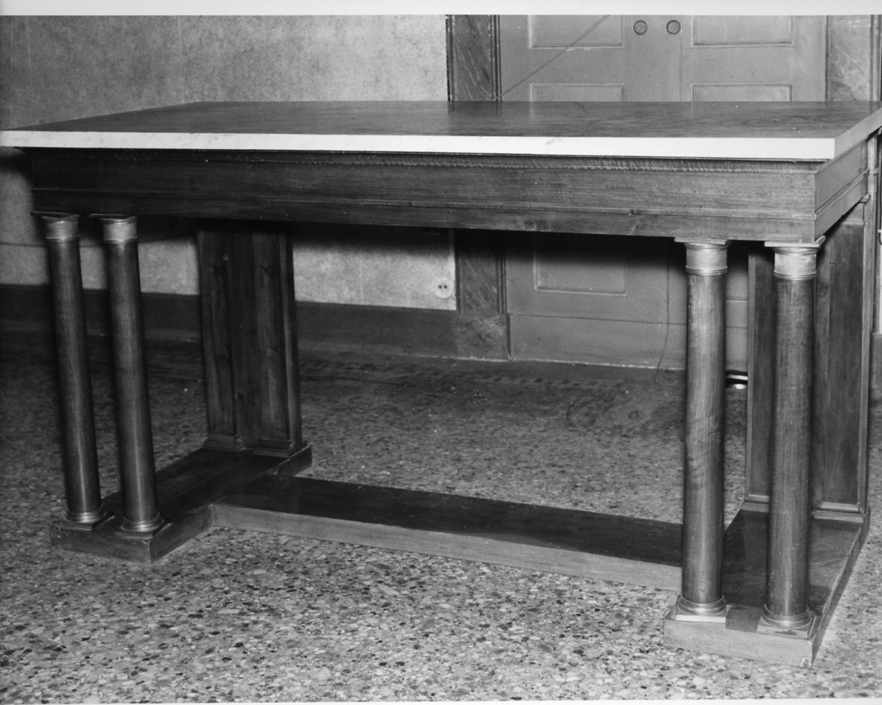 tavolo, opera isolata - bottega lombarda (inizio sec. XIX)