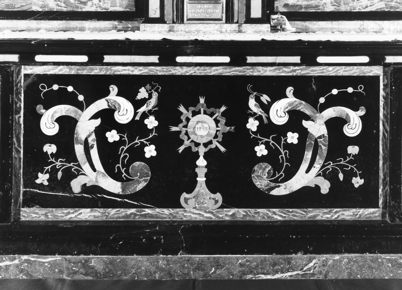 paliotto - bottega lombarda (prima metà sec. XVIII)