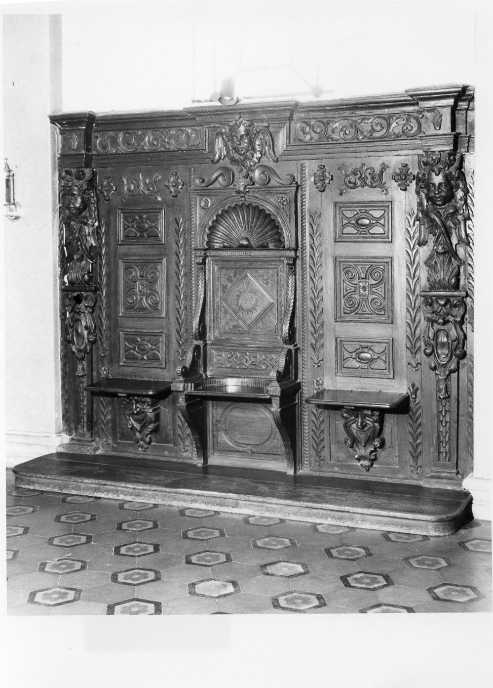 panca con schienale, opera isolata - bottega lombarda (sec. XVII, sec. XIX)