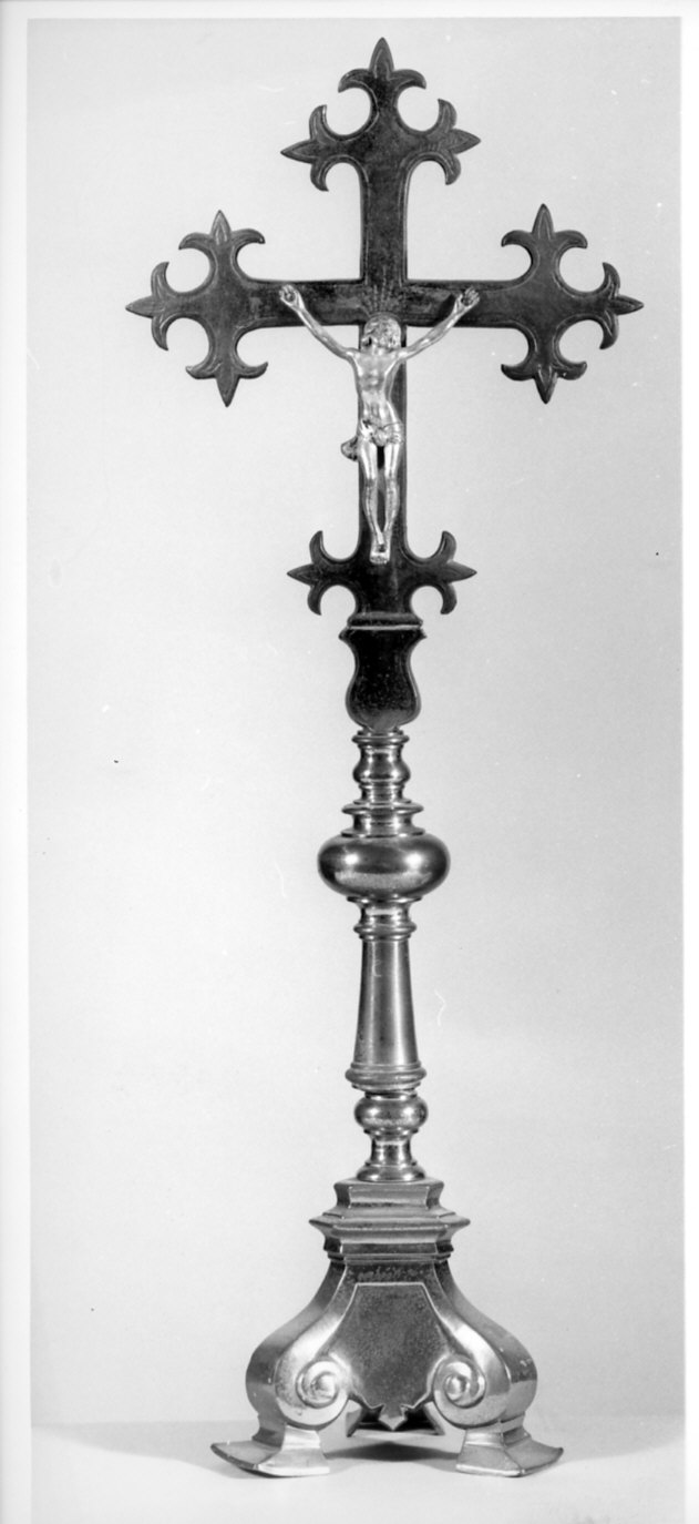 croce d'altare, opera isolata - bottega lombarda (seconda metà sec. XVIII)