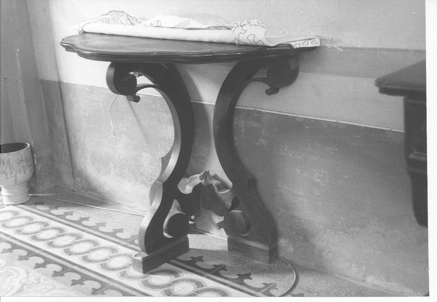 console, opera isolata - bottega lombarda (sec. XVIII)