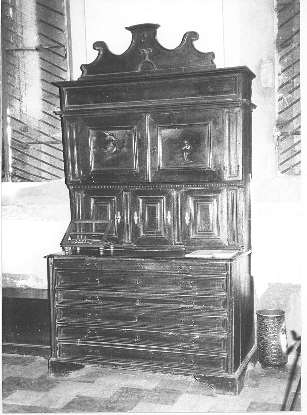 mobile da sacrestia, opera isolata - bottega lombarda (inizio sec. XVII)