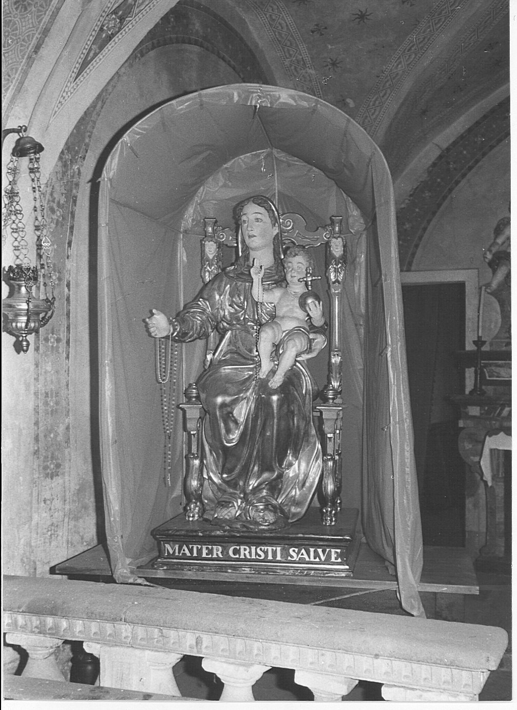 Madonna con Bambino (statua, opera isolata) - bottega lombarda (metà sec. XVIII)