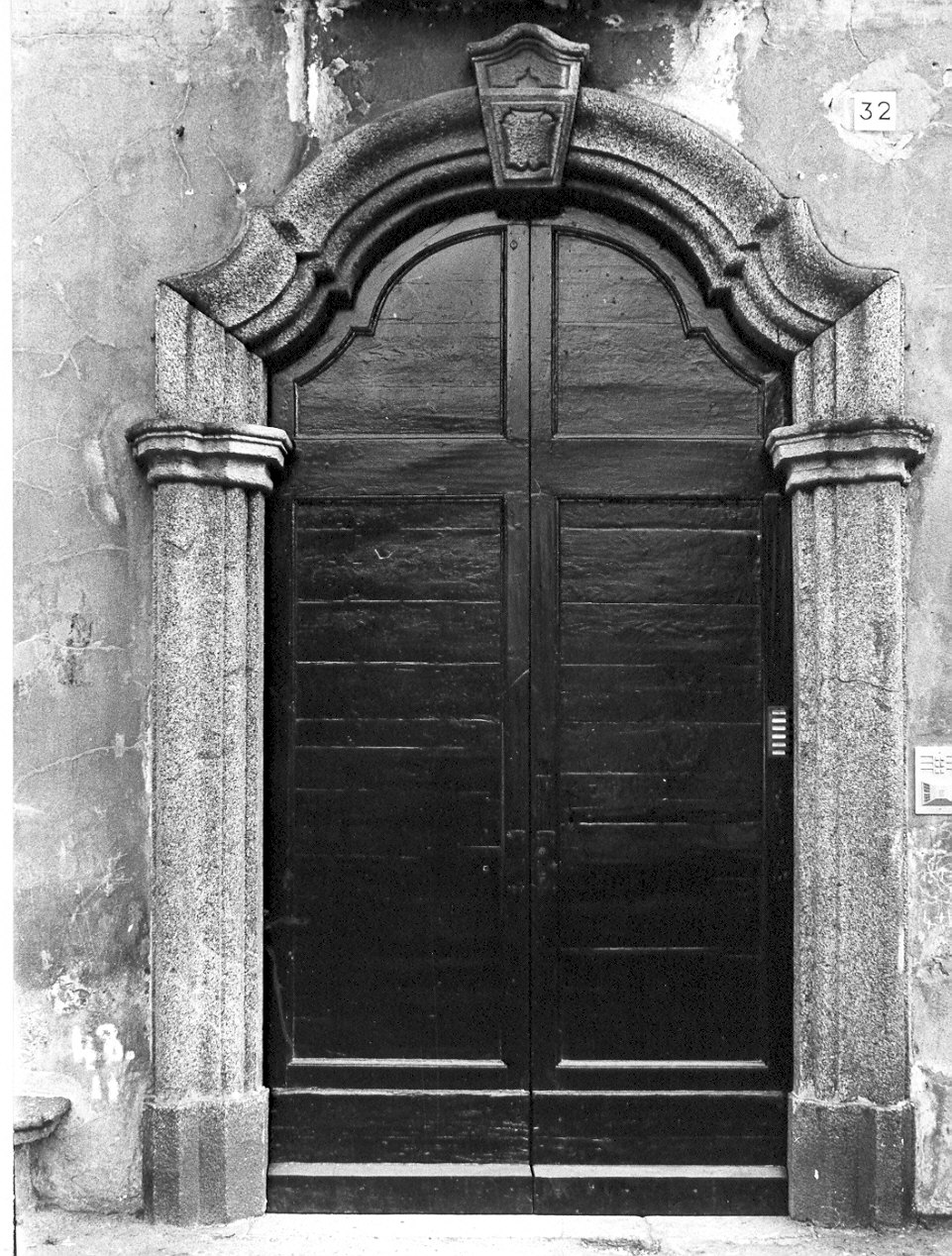 portale, opera isolata - ambito lombardo (sec. XVIII)