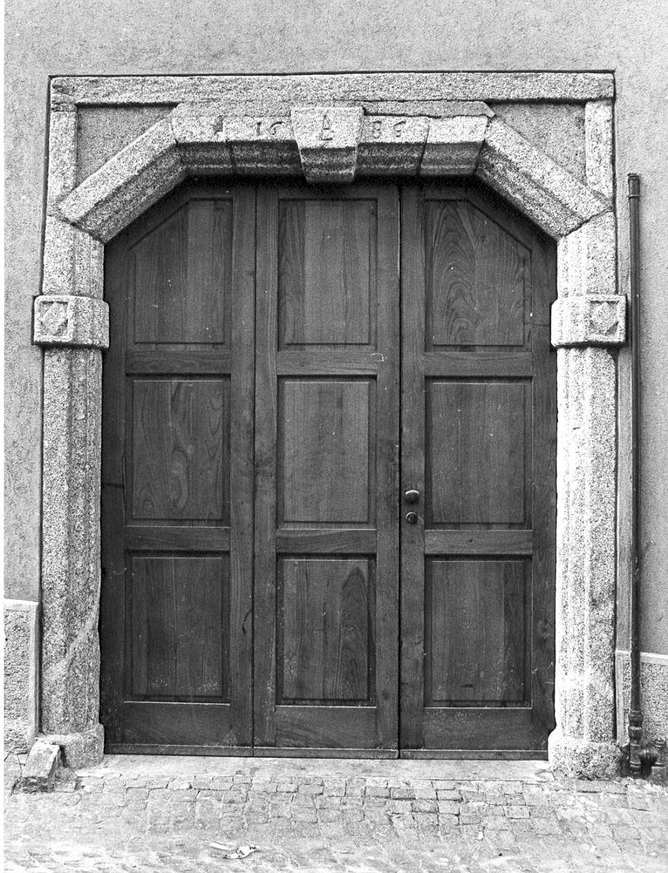 portale, opera isolata - ambito lombardo (sec. XVII)