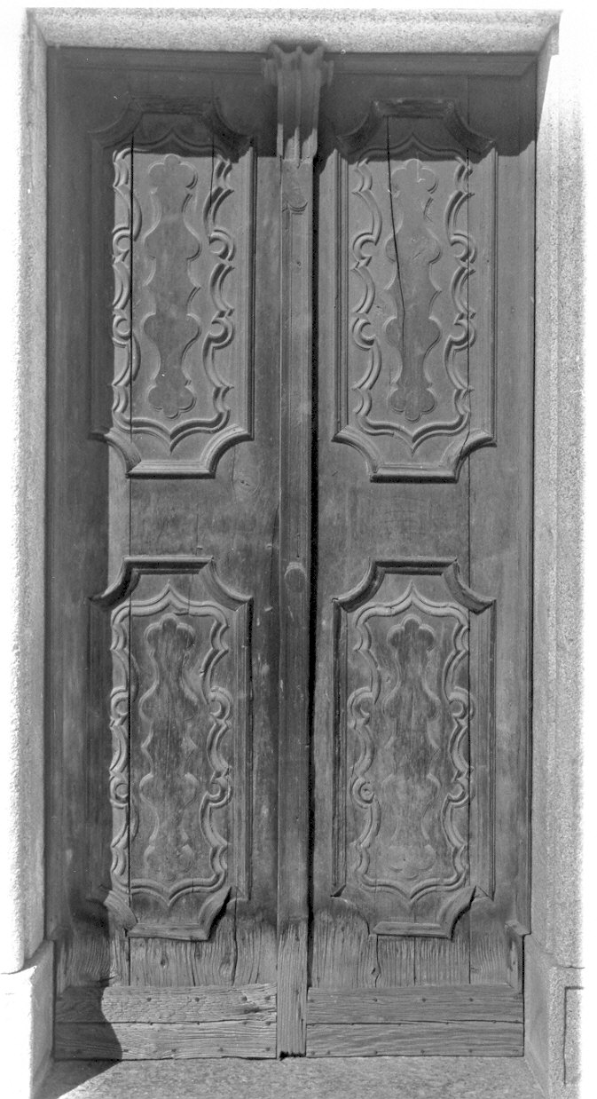 porta - a due battenti, opera isolata - ambito lombardo (prima metà sec. XVIII)