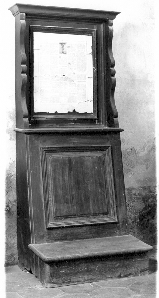 inginocchiatoio, opera isolata - ambito valtellinese (sec. XVIII)