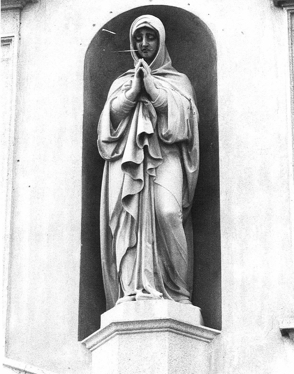 Preghiera (statua) di Vela Vincenzo (attribuito) (sec. XIX)