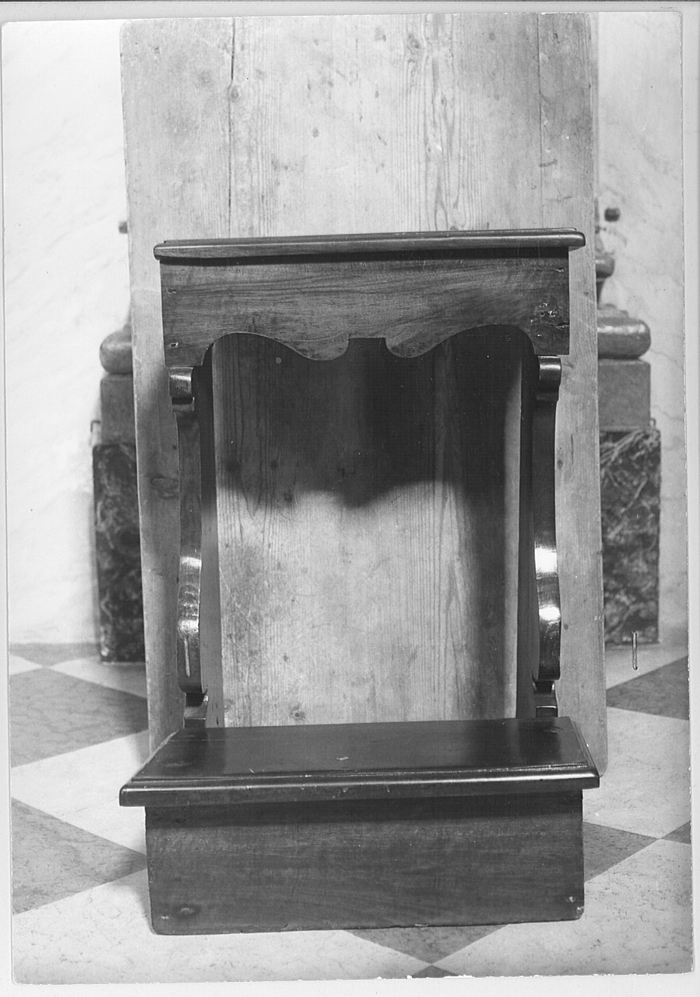 inginocchiatoio, opera isolata - bottega lombarda (inizio sec. XIX)