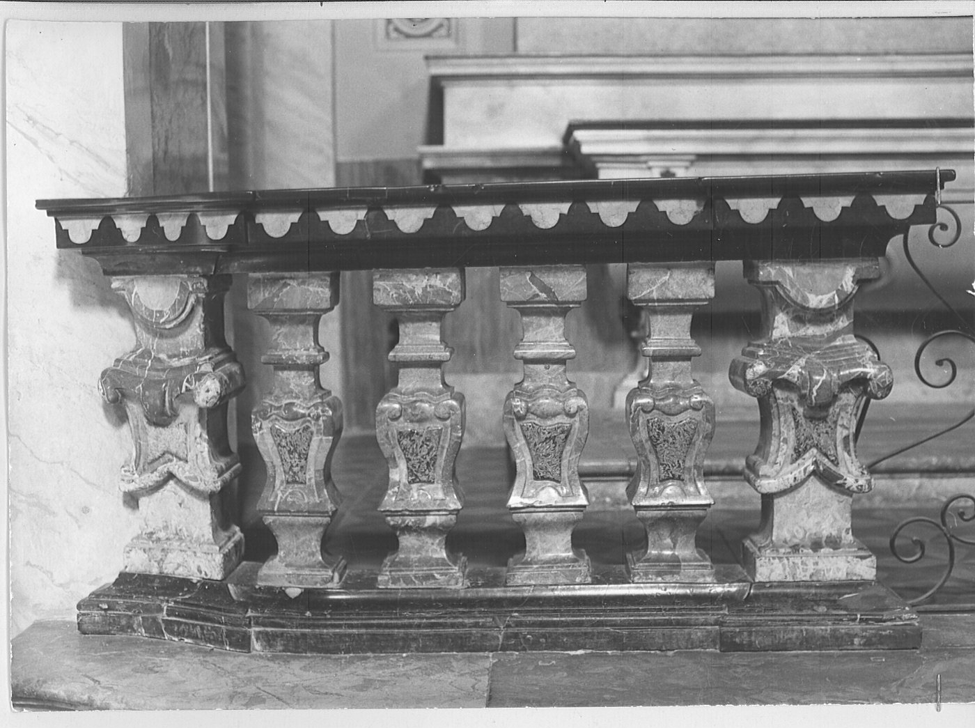 balaustrata di cappella, opera isolata - bottega lombarda (sec. XVIII)