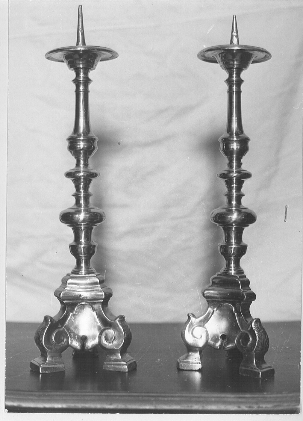 candeliere d'altare, serie - bottega lombarda (seconda metà sec. XVIII)