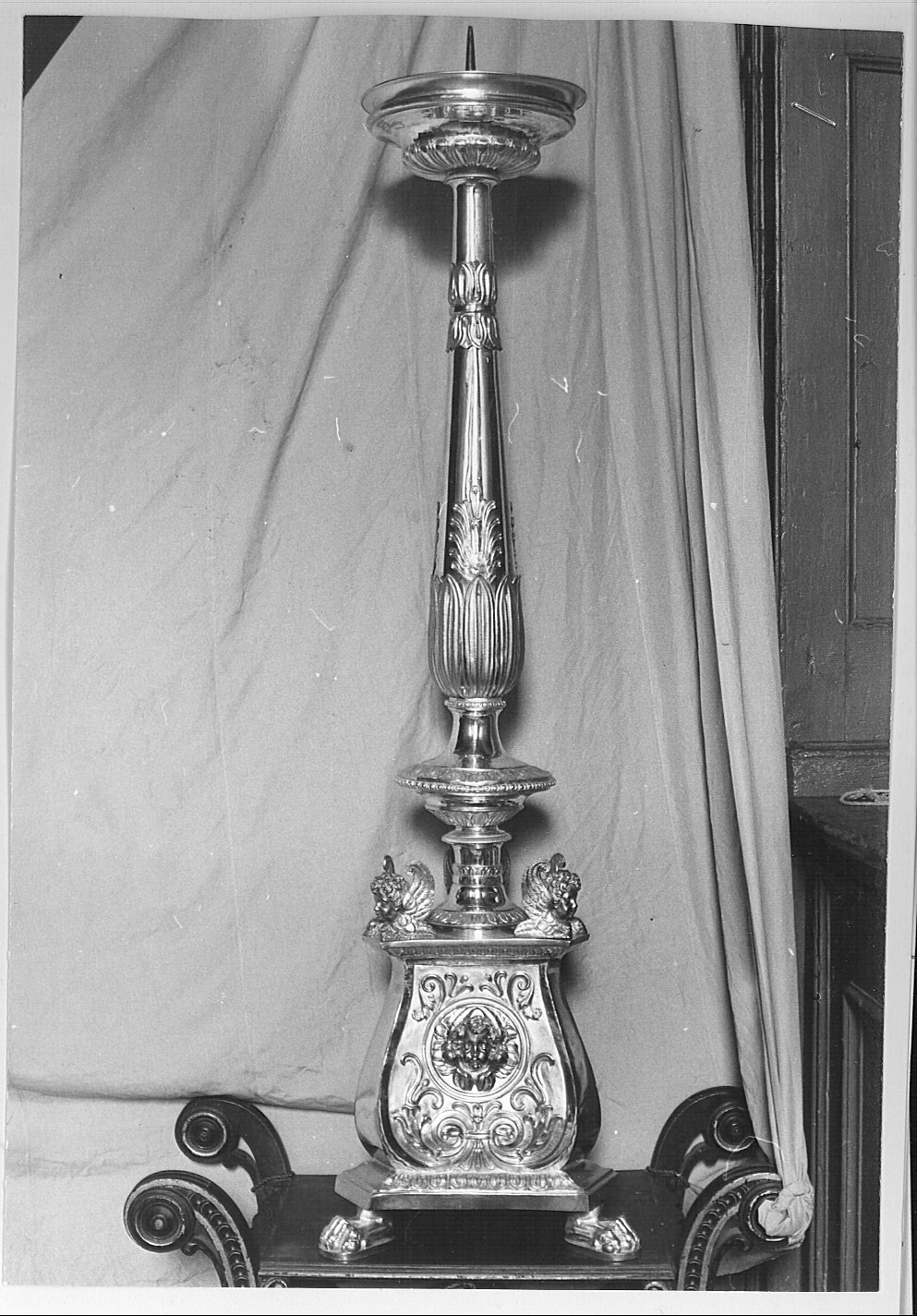 candeliere d'altare, serie - bottega lombarda (sec. XIX)