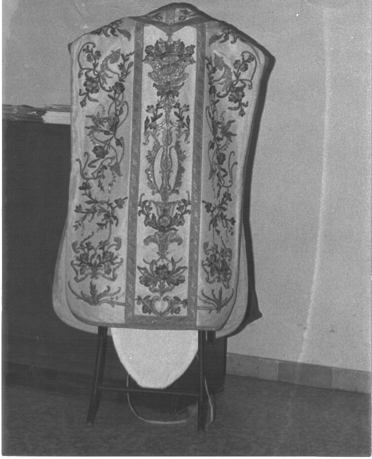paramento liturgico - bottega lombarda (sec. XVIII)