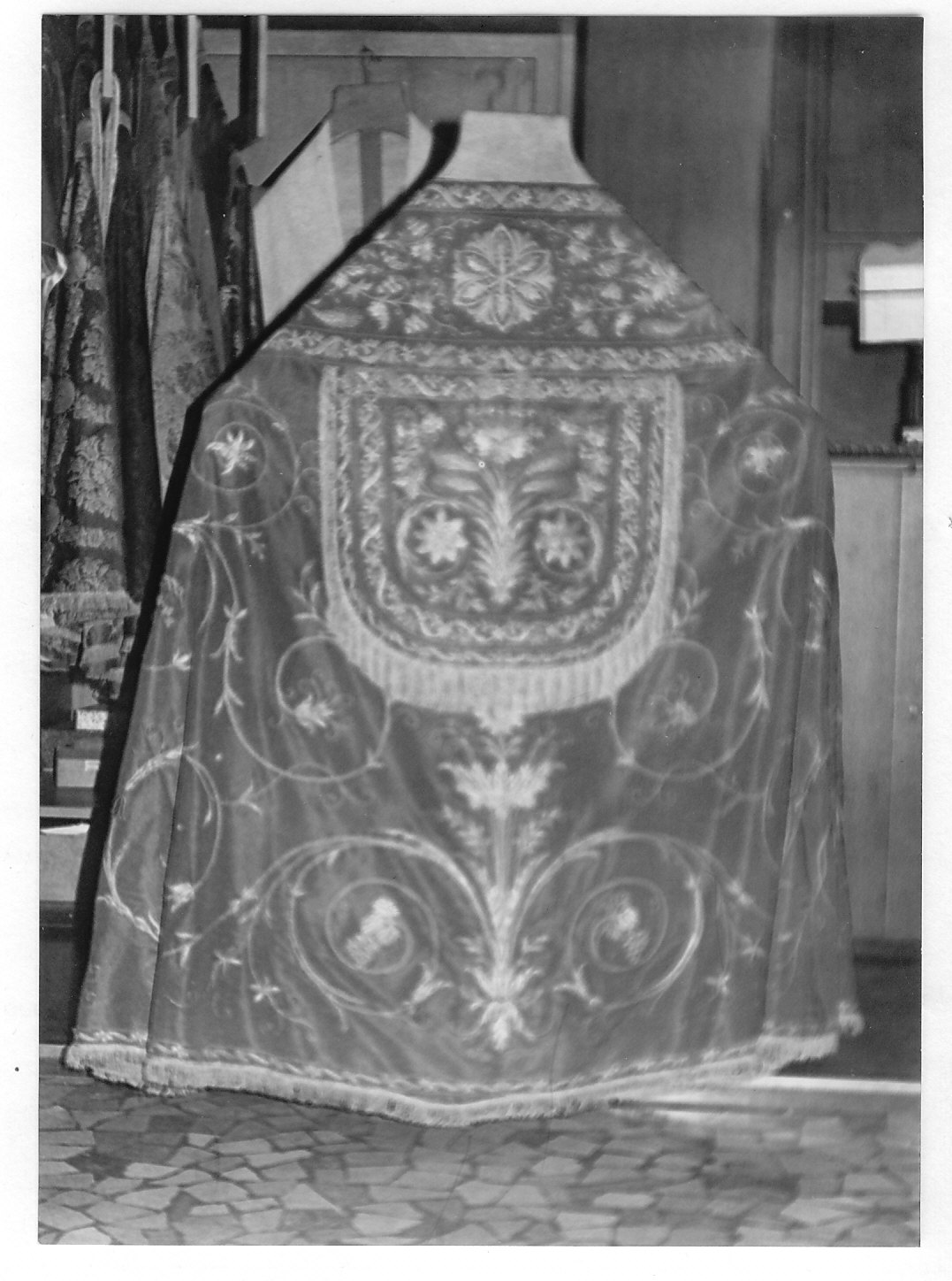 piviale, opera isolata - manifattura Italia settentrionale (prima metà sec. XIX)