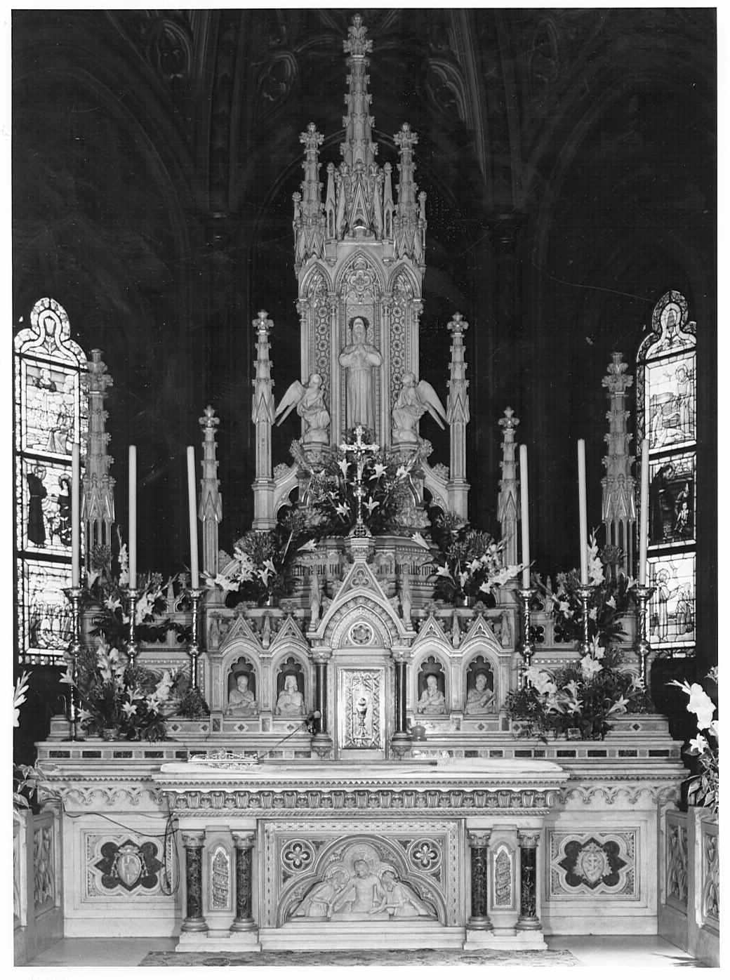 altare maggiore di Moretti Gaetano, Novi Giuseppe (sec. XIX)