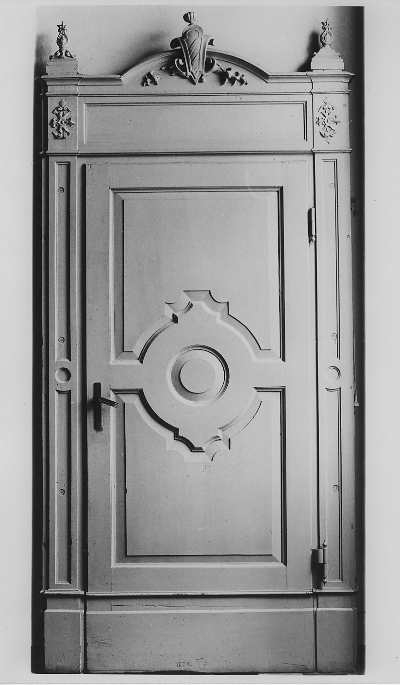 porta, serie - bottega italiana (fine/inizio secc. XVIII/ XIX)