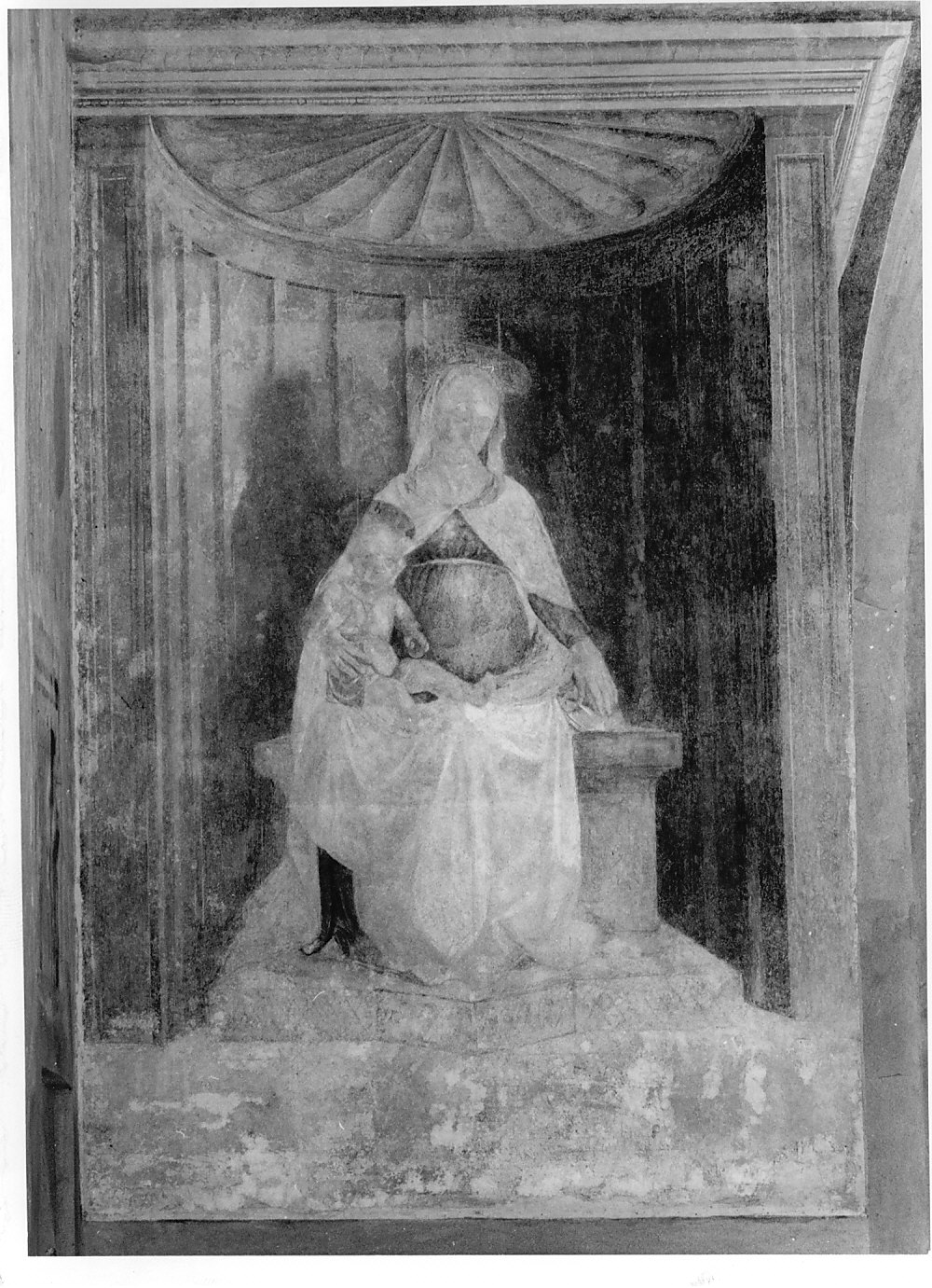 Madonna in trono con Bambino (dipinto murale, opera isolata) di Foppa Vincenzo (sec. XV)