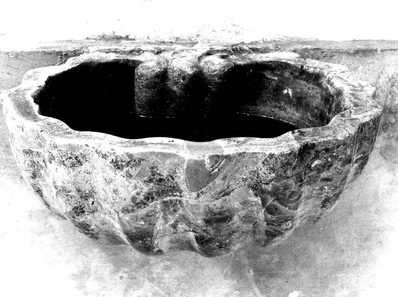 acquasantiera - da parete, opera isolata - bottega lombarda (fine sec. XVII)