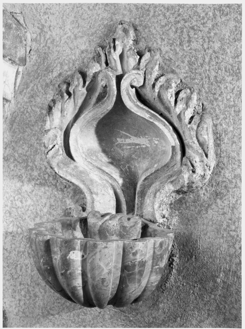 acquasantiera - da parete - bottega lombarda (sec. XVIII)