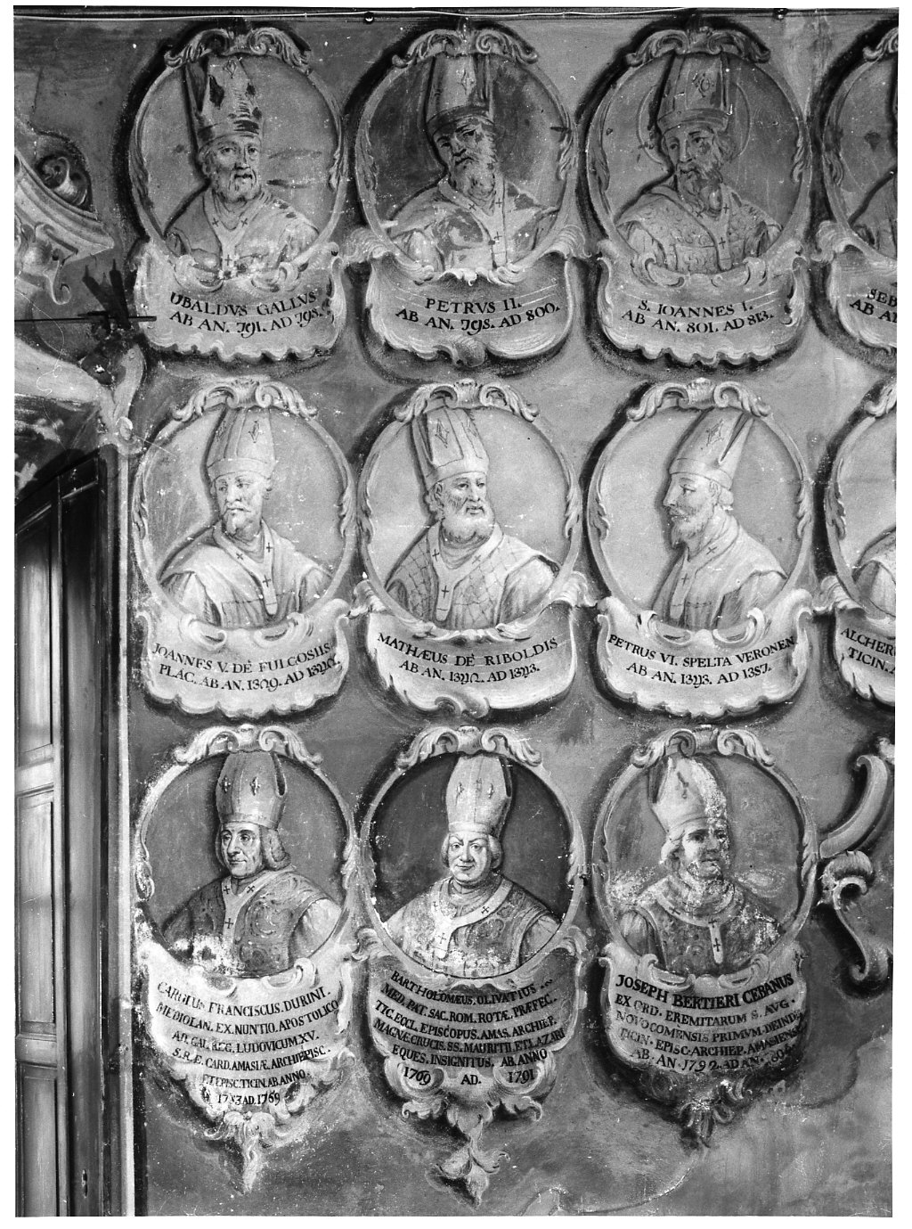 ritratti di vescovi pavesi (dipinto murale) di Biella Felice (sec. XVIII)