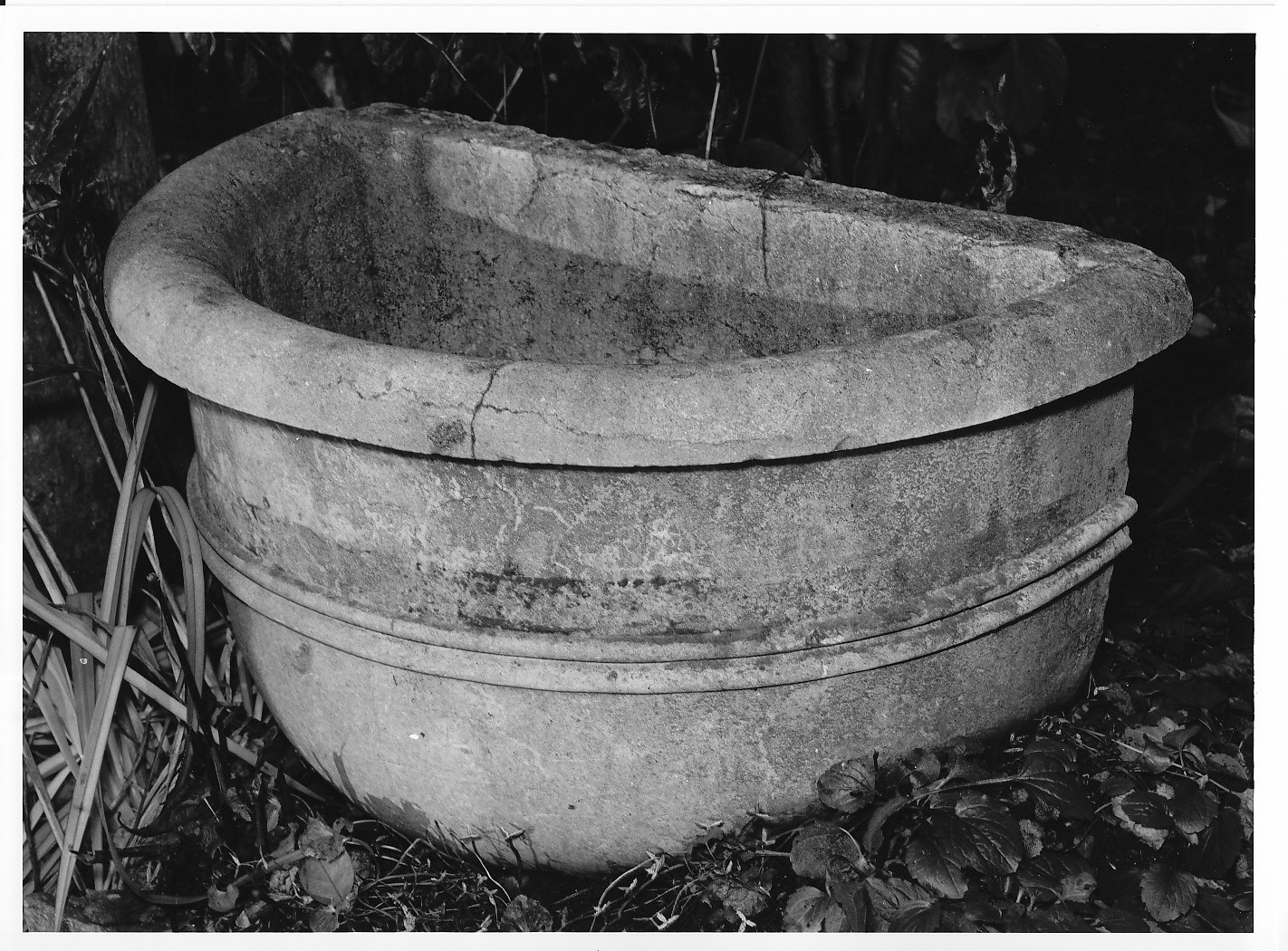 vasca di fontana, opera isolata - bottega valtellinese (sec. XIX)