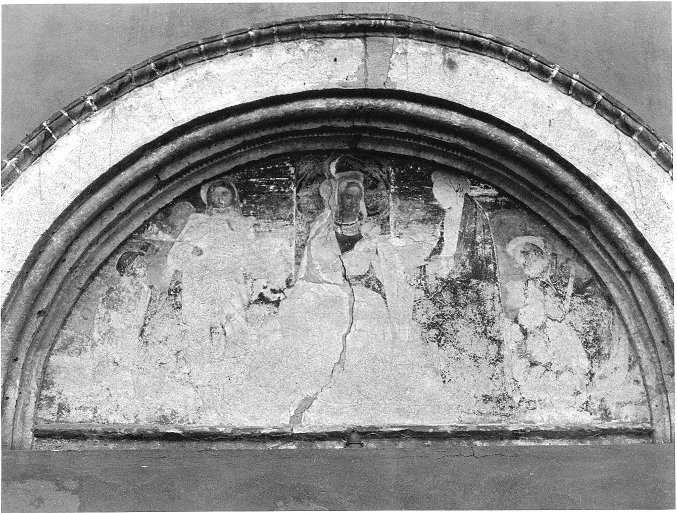 Madonna con il Bambino, i SS. Rocco e Martino, una santa e devoto (dipinto murale, opera isolata) - ambito lombardo (primo quarto sec. XVI)