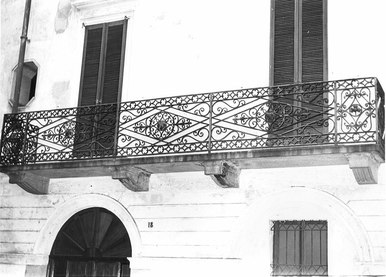 ringhiera di balcone - bottega pavese (fine sec. XIX)