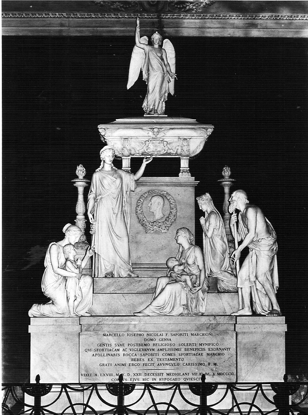 monumento funebre, insieme di Cacciatori Benedetto (sec. XIX)