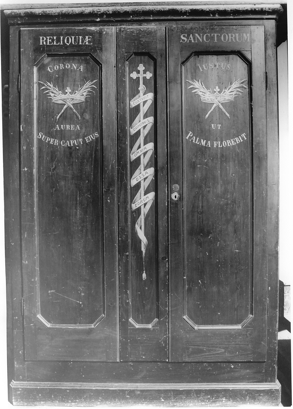 armadio, opera isolata - bottega italiana (fine/inizio secc. XIX/ XX)