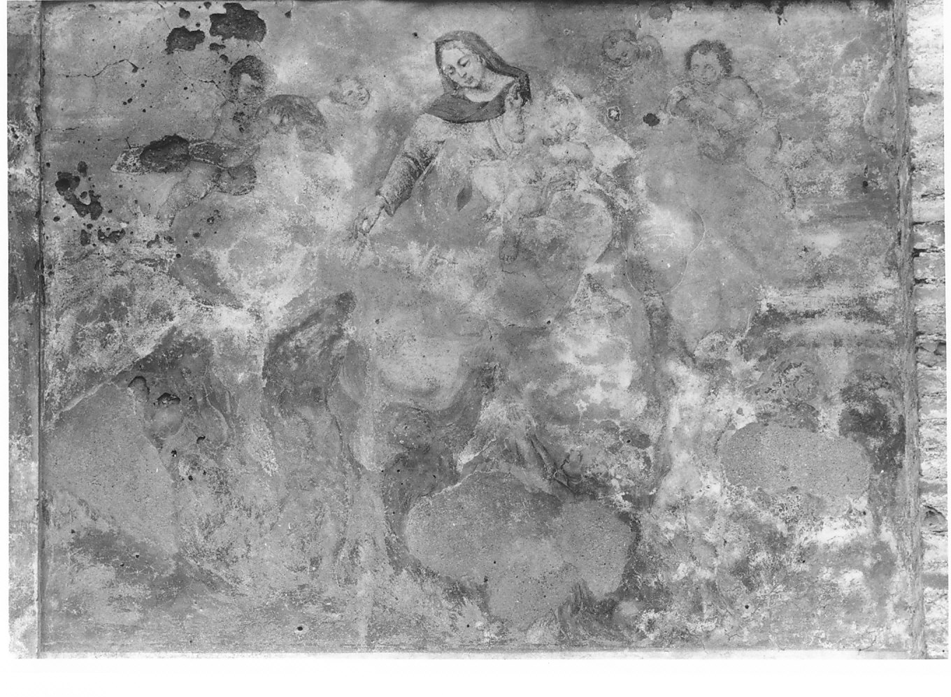 Madonna del Rosario (dipinto murale, opera isolata) - ambito italiano (sec. XVIII)