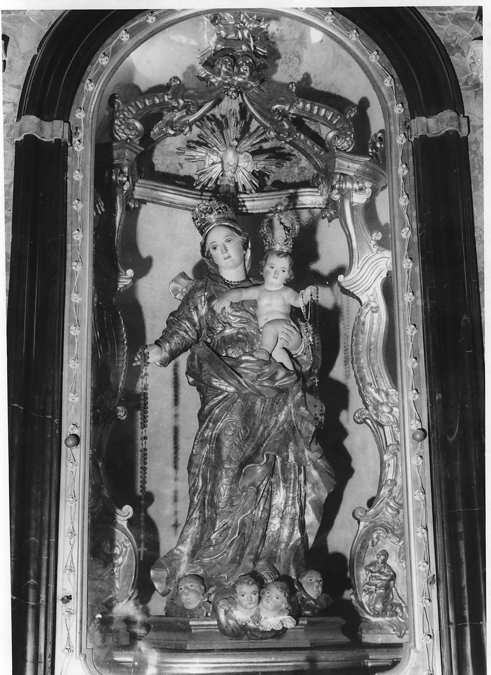 Madonna del Rosario (statua, elemento d'insieme) - bottega lombarda (seconda metà sec. XVIII)