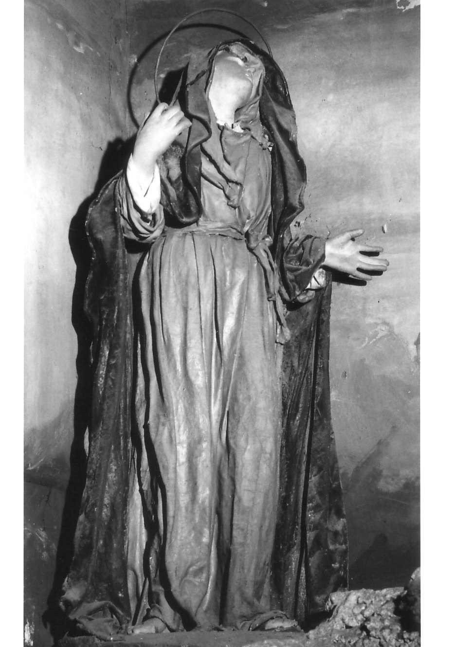 Madonna (statua, opera isolata) - bottega lombarda (sec. XVIII)