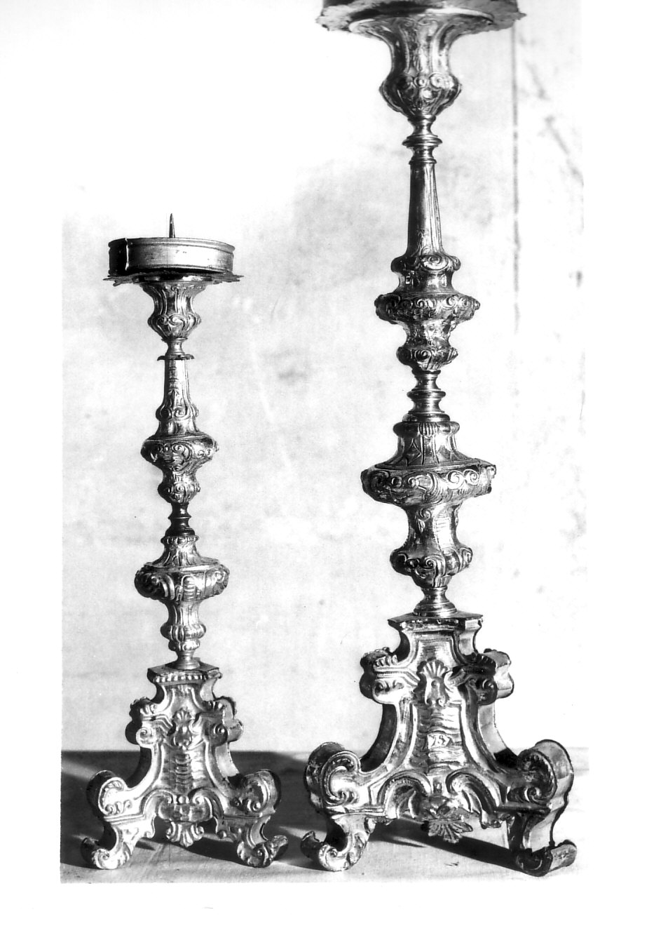candeliere, serie - bottega pavese (sec. XVIII)