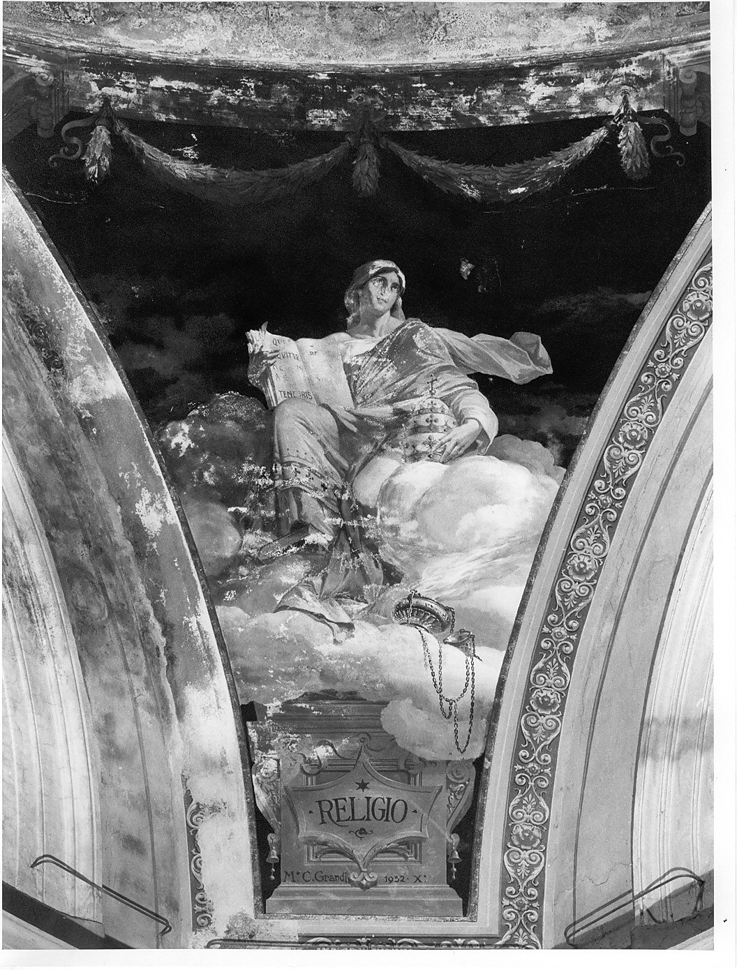 gloria di angeli (decorazione pittorica, complesso decorativo) di Grandi Mario C (sec. XX)